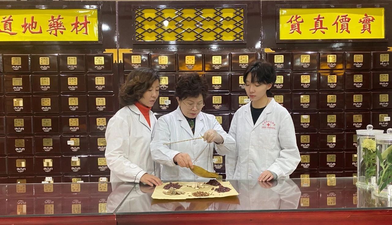 美国飞机上惊险抢回人命！中国非遗 「飞针」绝技震惊全球，20国跪求的神秘医术曝光！