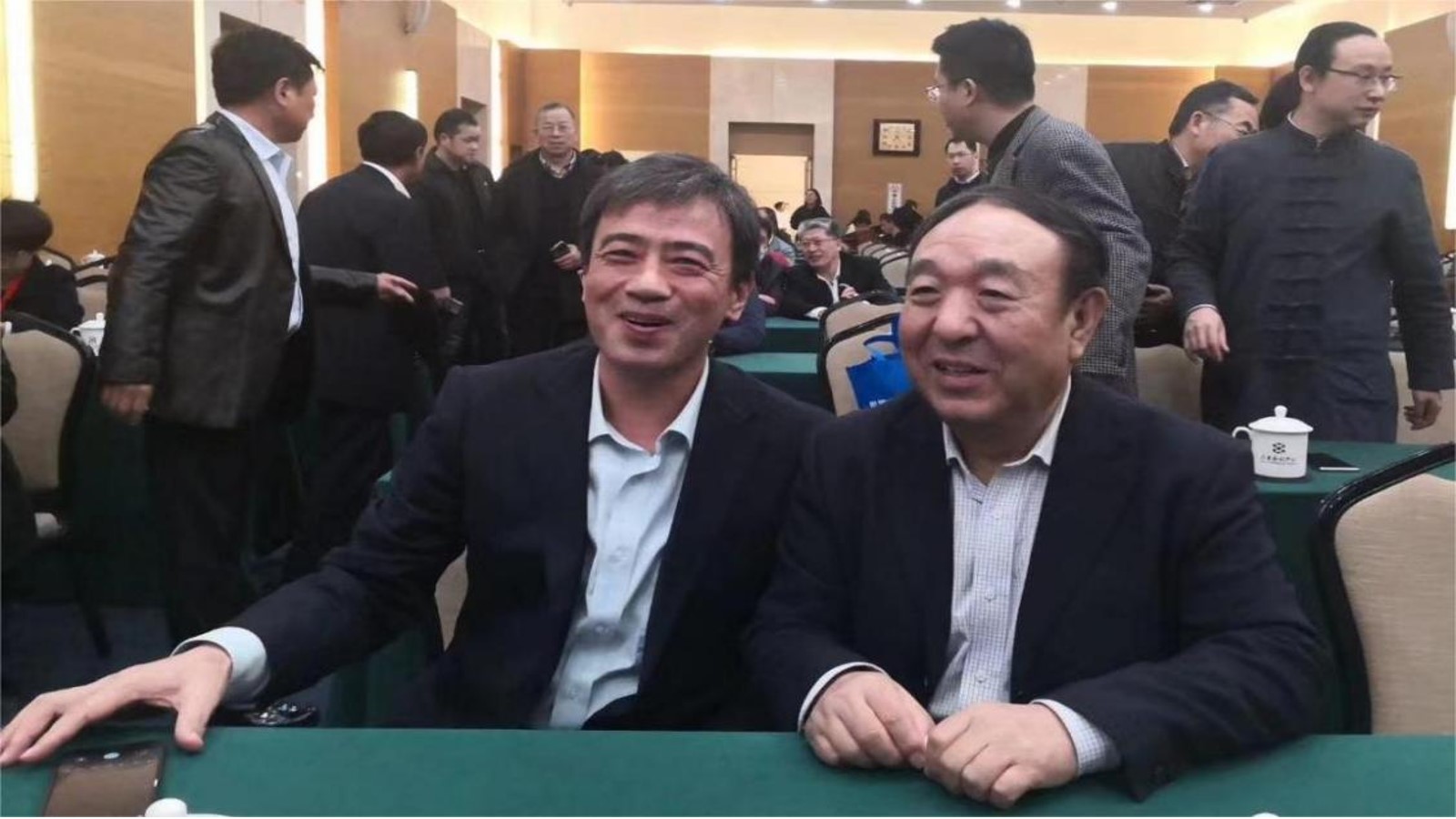 幻灯片10.jpg